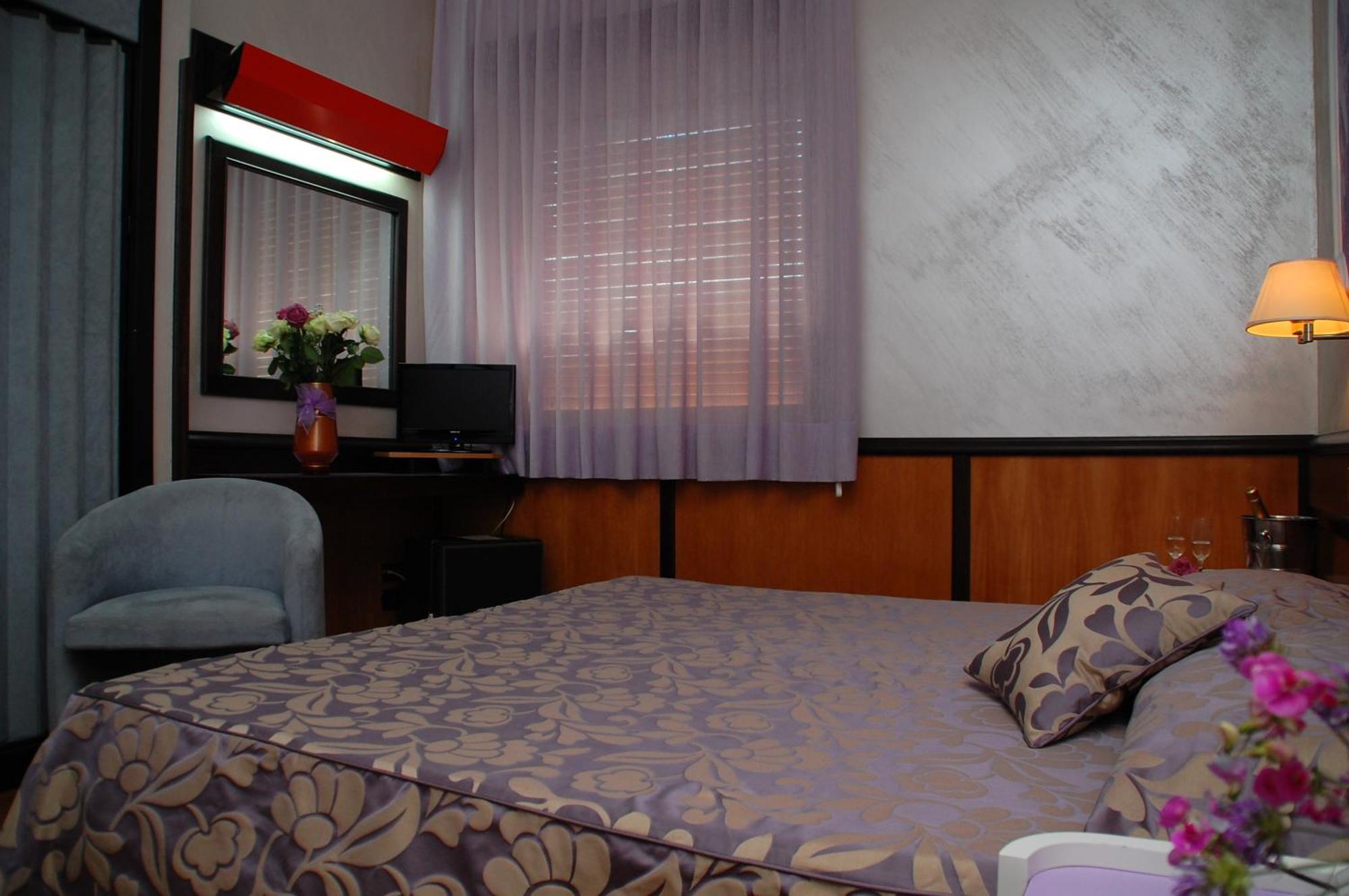Benny Hotel Catanzaro Ngoại thất bức ảnh