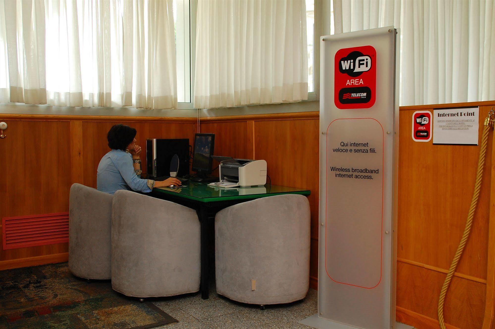 Benny Hotel Catanzaro Ngoại thất bức ảnh